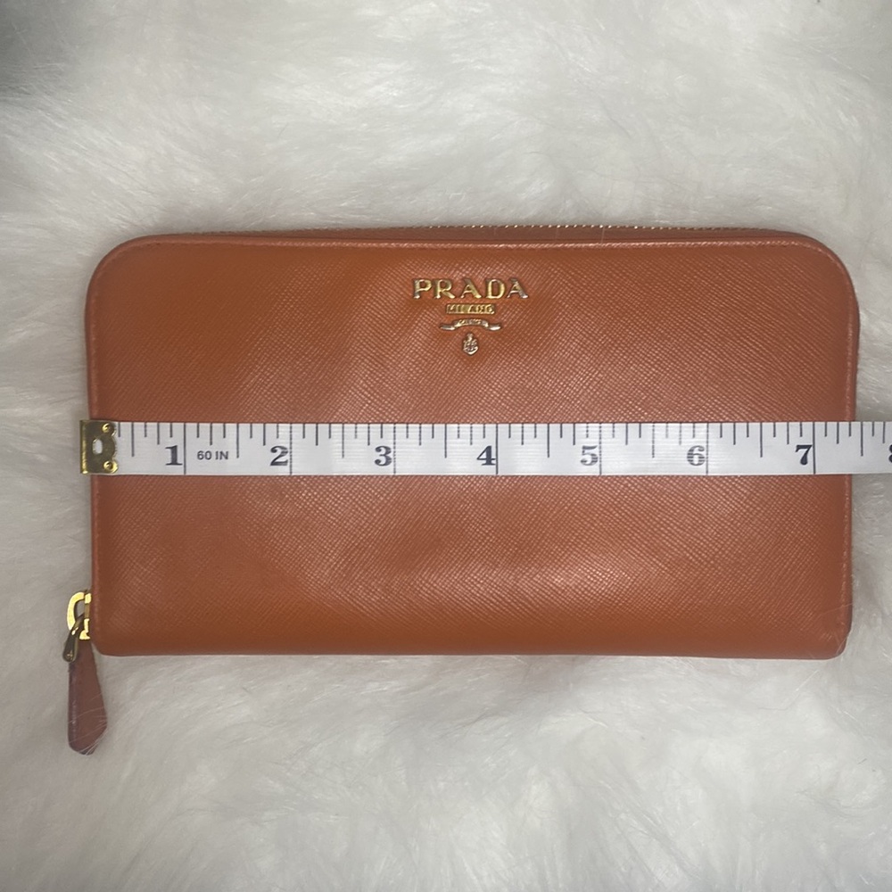 PRADA MilANO WALLET ORANGE (EUC)🧡🤎 with box/paper - Picture 11 of 15
